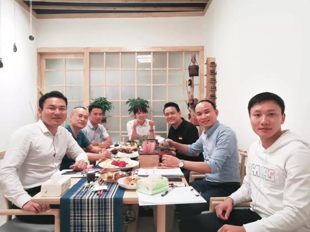 工程、材料中心管理層“裸心會(huì)”丨茶短情長(zhǎng)，一場(chǎng)來(lái)自心靈的對(duì)話(huà)！